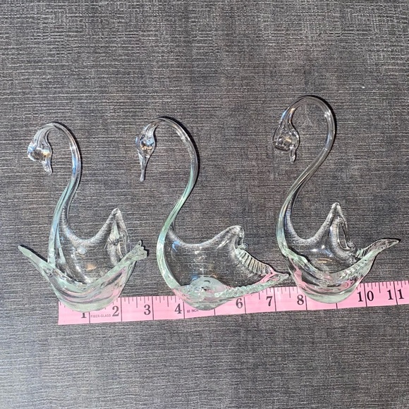 3 Vtg Hand Blown Glass Swan bowls/dishes/figures - Picture 7 of 8